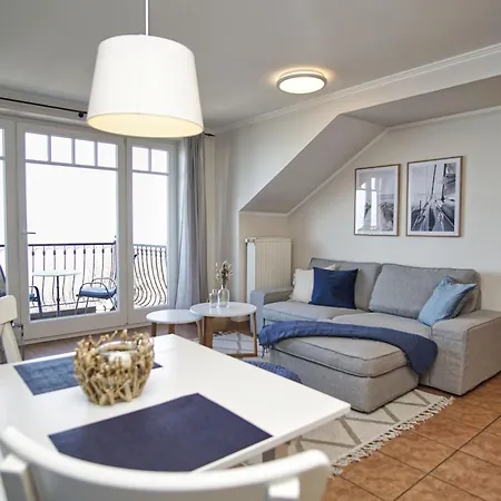 Apartment Mit Traumhaftem Meerblick - Haus Am 11 Lohme